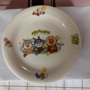Round decorative plate
